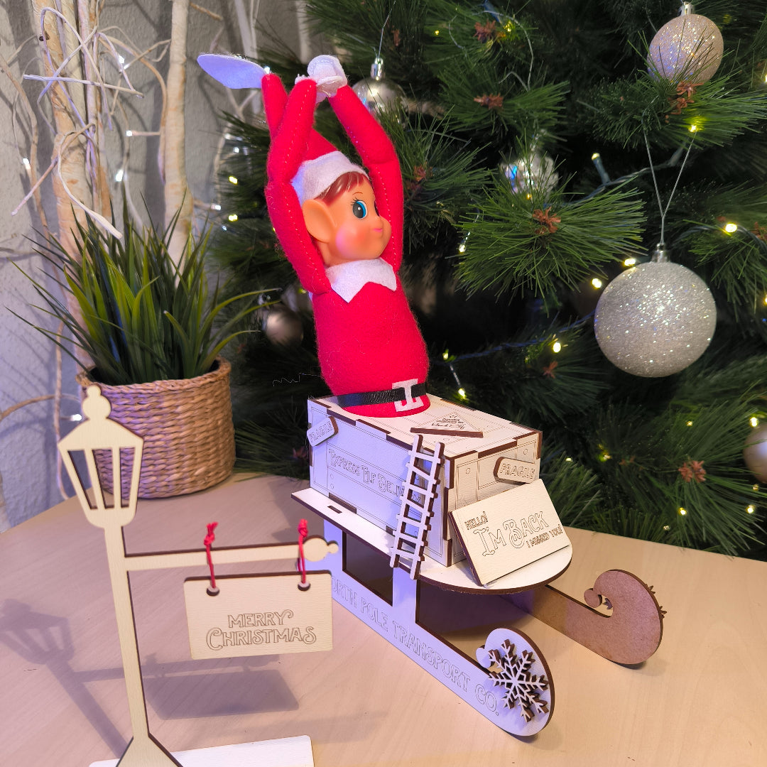 🎅🛷 Elfo Travieso con Trineo Blanco 🎄