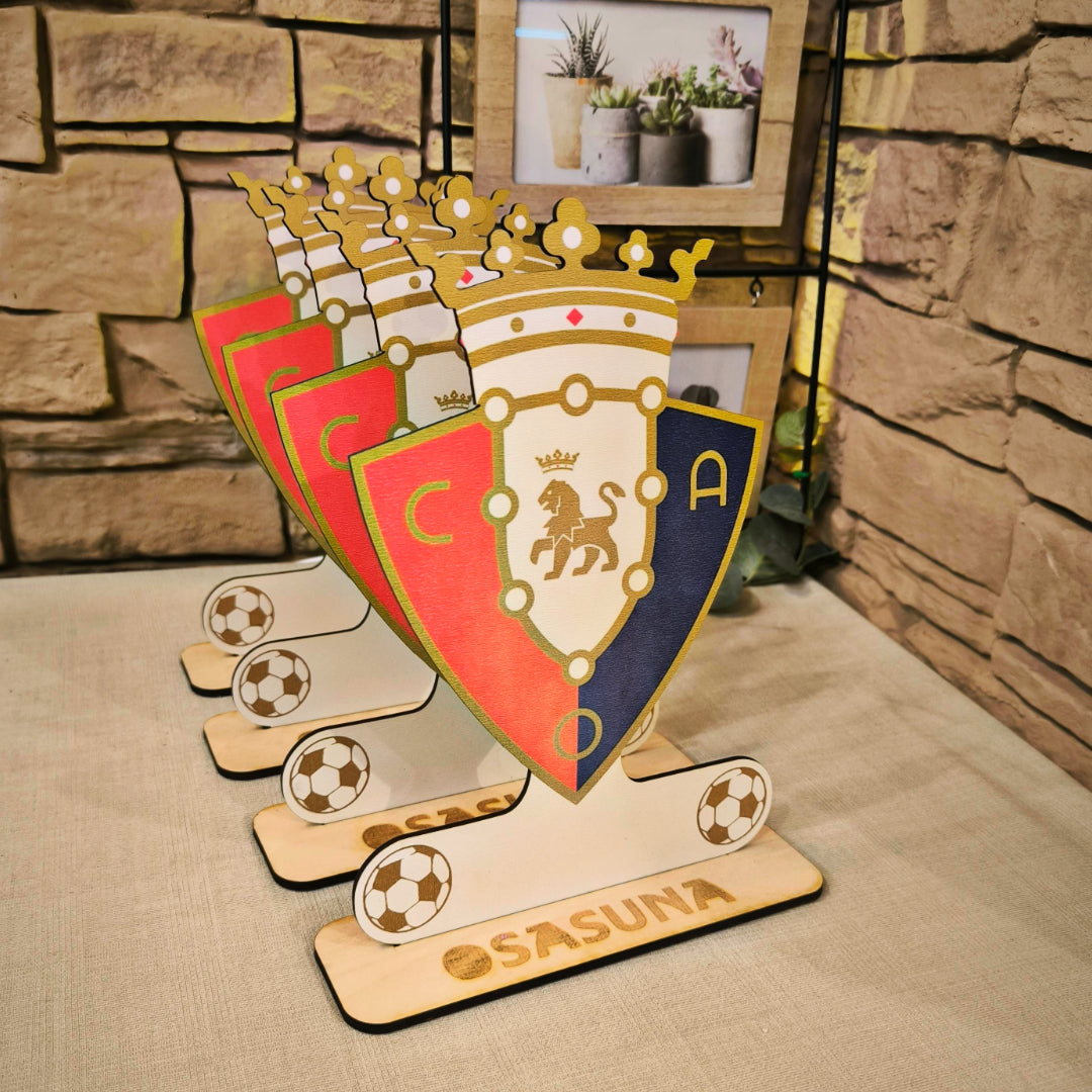 ESCUDO MADERA FUTBOL